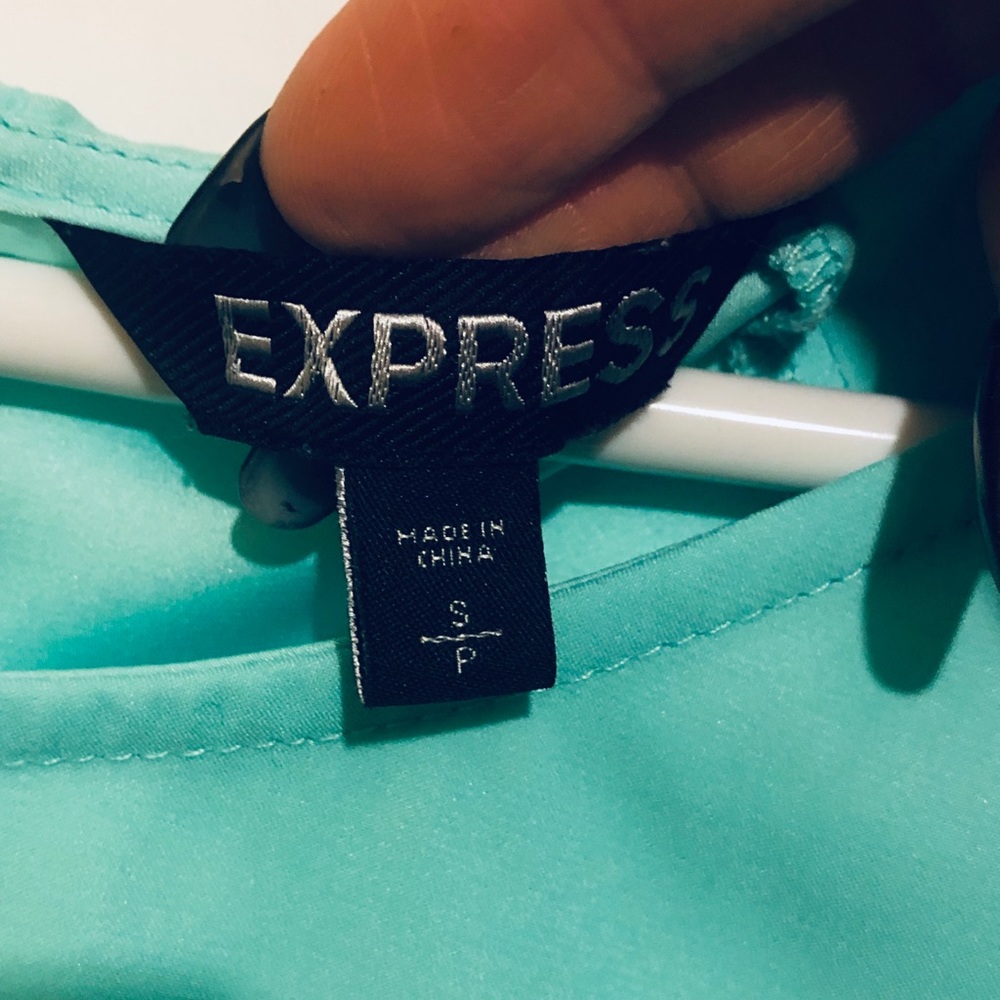 Express Top - Picture 2 of 4